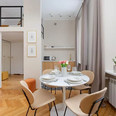 Unique With Mezzanine For 4 Guests In An Ideal Location By Renters Apartment *